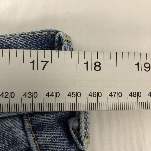 Levi Strauss Men’s 36x29 Light Wash 550 Relaxed Fit Straight Leg Denim Jeans - Picture 11 of 14